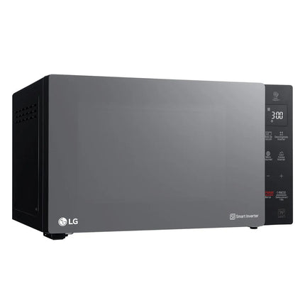 Horno de Microondas LG MH1536GIR 1.5 Pies Cúbicos Negro
