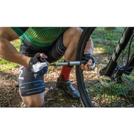 Bomba de mano portátil Tramontina 43132/002 para bicicletas 90 psi