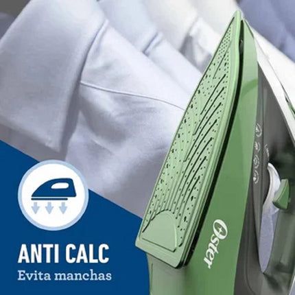 Plancha de vapor Oster® GCSTBS6001 con suela antiadherente