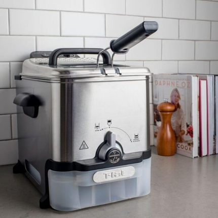 Freidora de aceite TFAL FR702D51  Capacidad de  1.8 LT